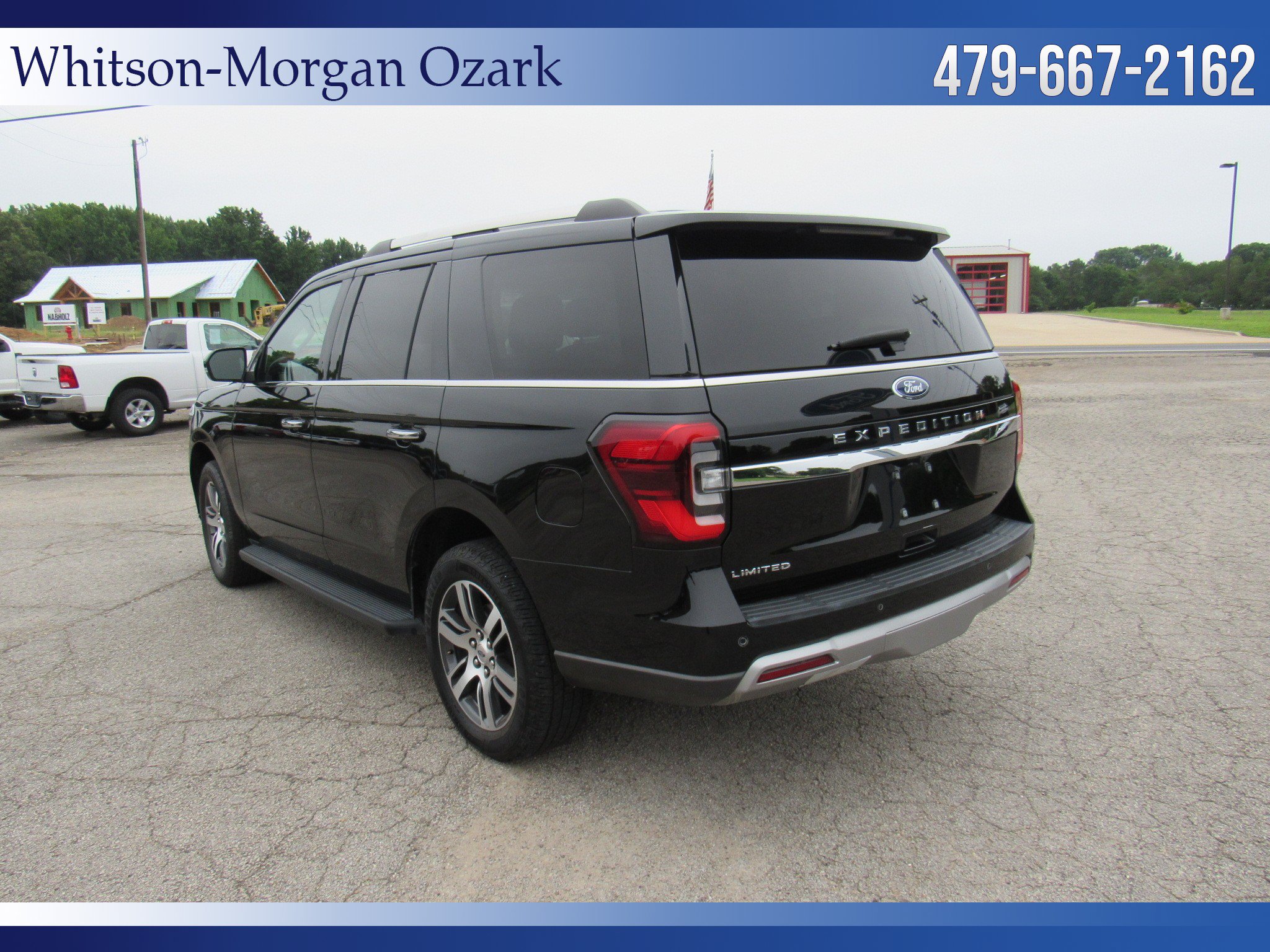 Used 2024 Ford Expedition Limited RWD image 12