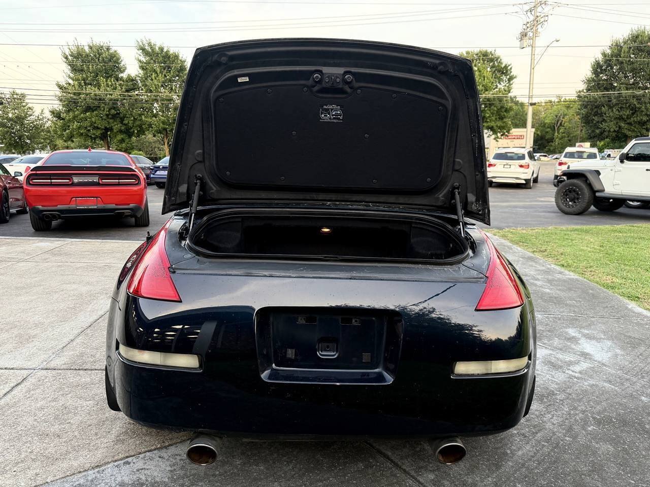 Used 2007 Nissan 350Z Touring RWD image 11