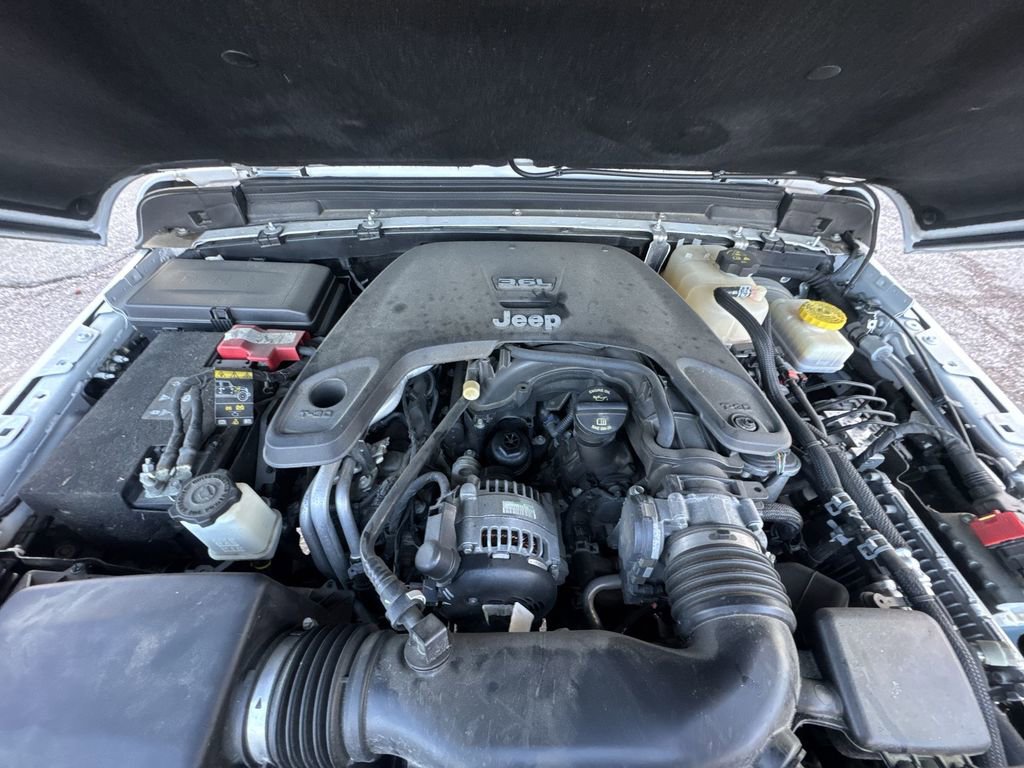 Used 2019 Jeep Wrangler Unlimited Sport S AWD/4WD image 25