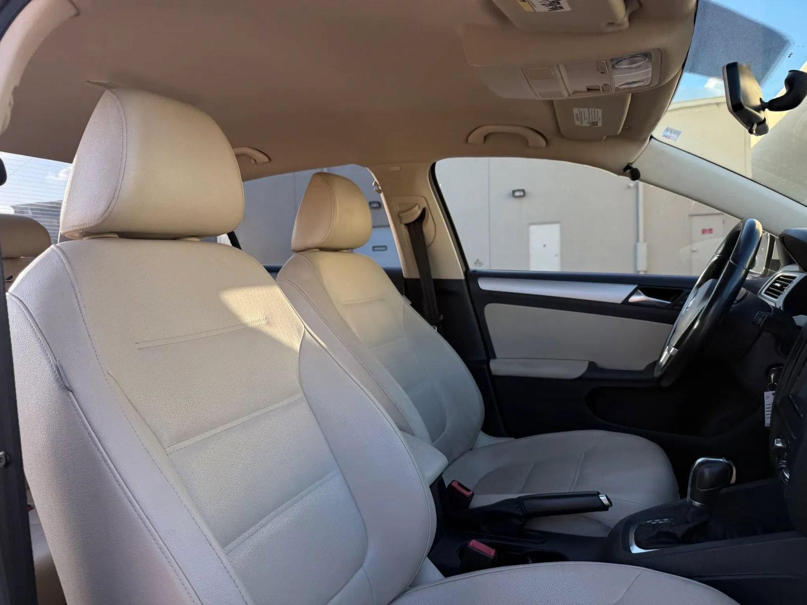 Used 2012 Volkswagen Jetta TDI FWD image 14