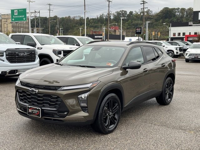 Certified 2024 Chevrolet Trax ACTIV w/ Sunroof Package image 1