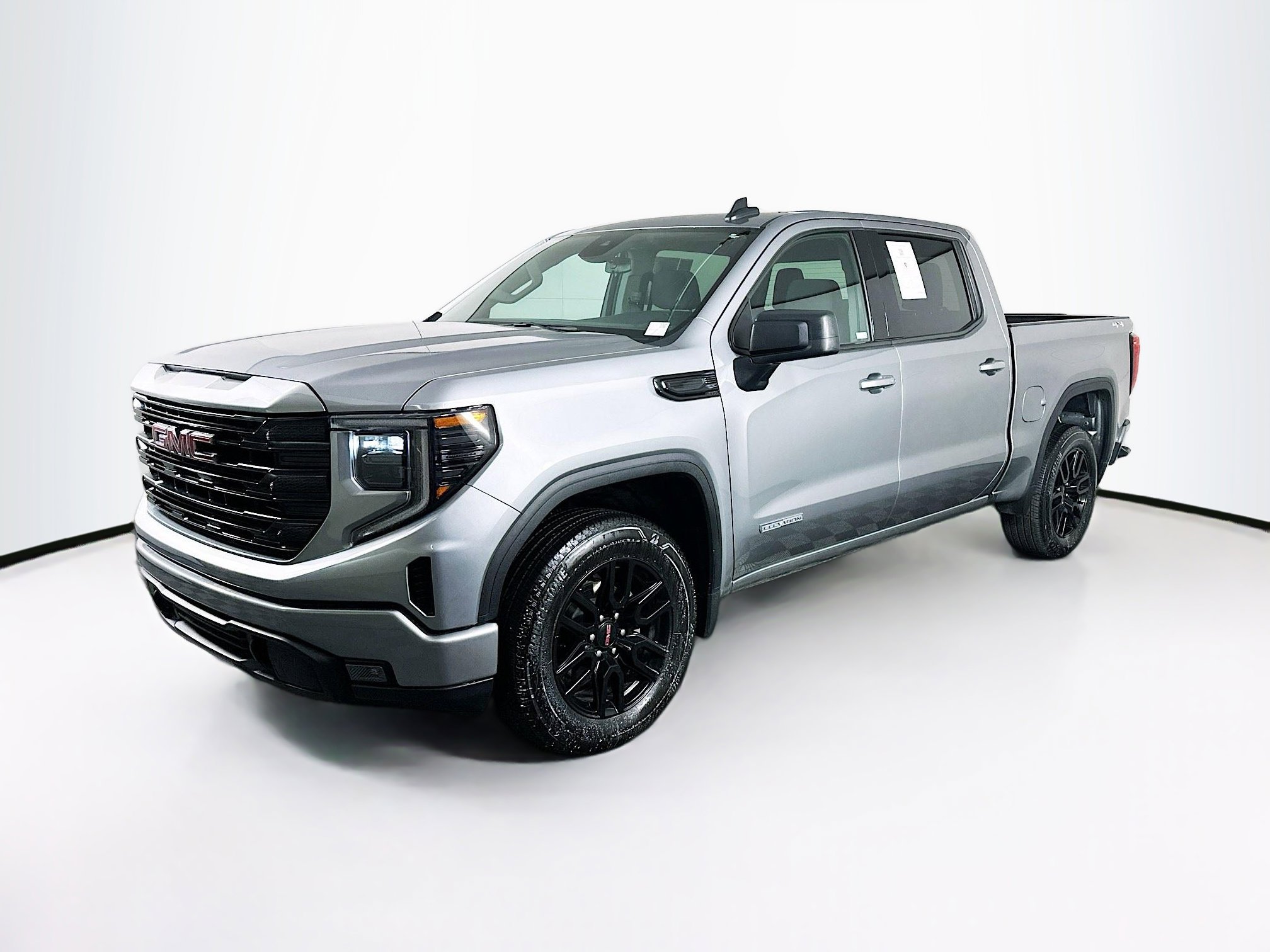 Used 2024 GMC Sierra 1500 Elevation image 3