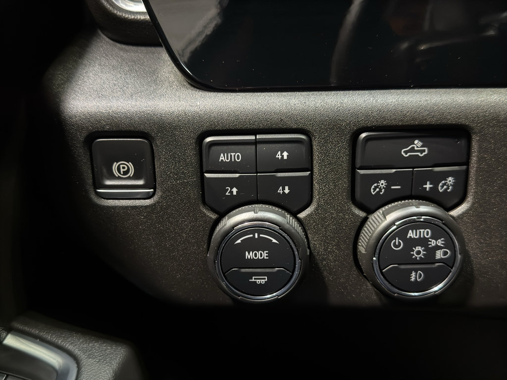 Used 2024 Chevrolet Silverado 1500 RST w/ Convenience Package II AWD/4WD image 36