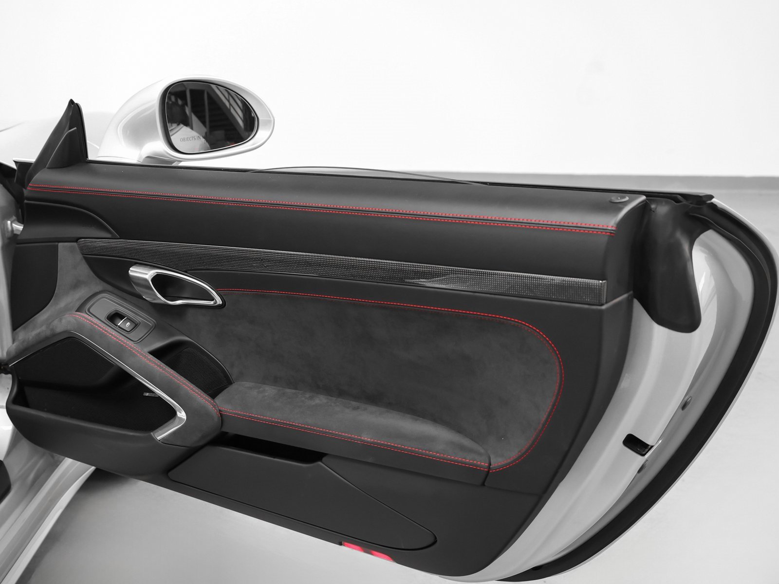 Used 2015 Porsche 911 Carrera GTS image 31