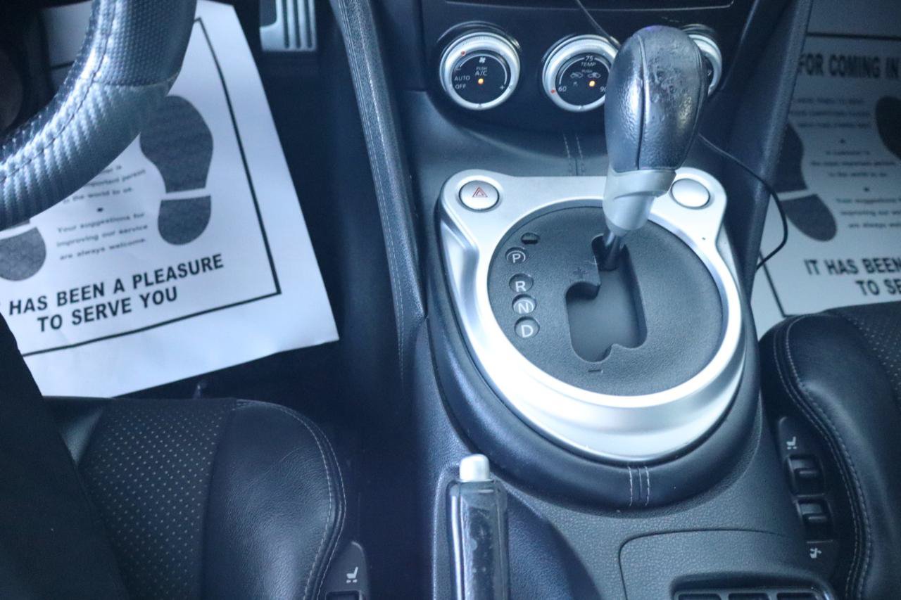 Used 2014 Nissan 370Z Touring RWD image 25