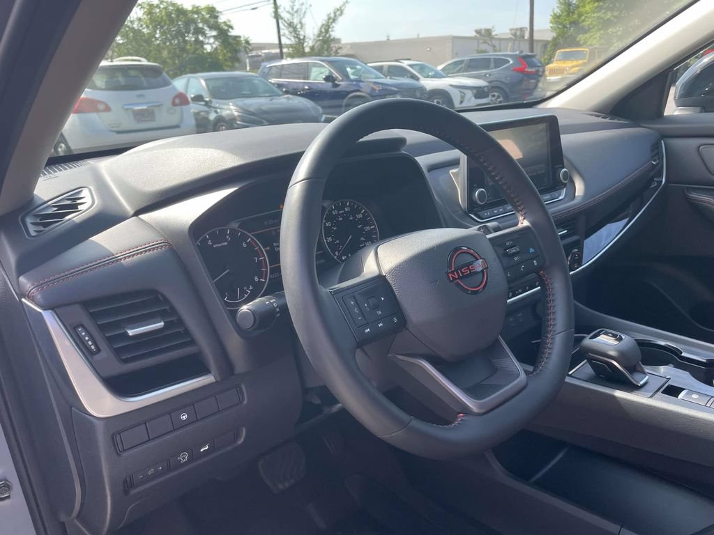 Used 2025 Nissan Rogue SV w/ Rock Creek Premium Package AWD/4WD image 18
