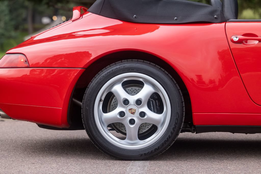 Used 1995 Porsche 911 Carrera RWD image 42