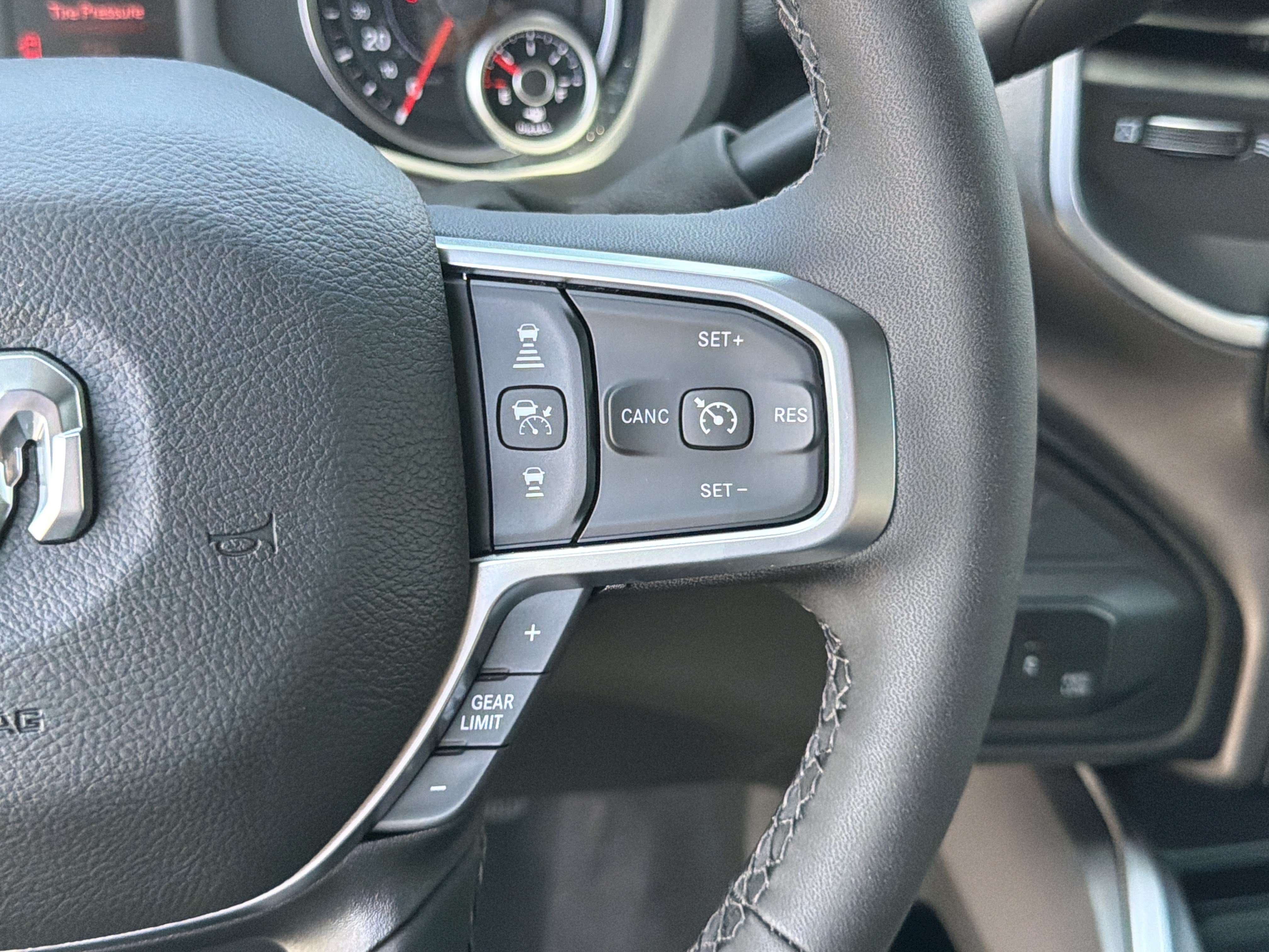 New 2026 RAM 3500 Big Horn AWD/4WD image 30