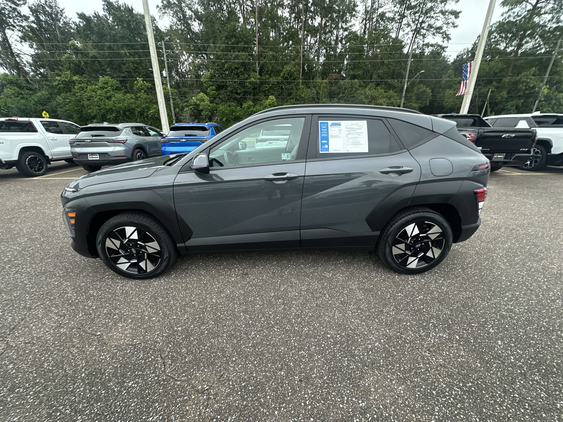Used 2025 Hyundai Kona SEL FWD image 13
