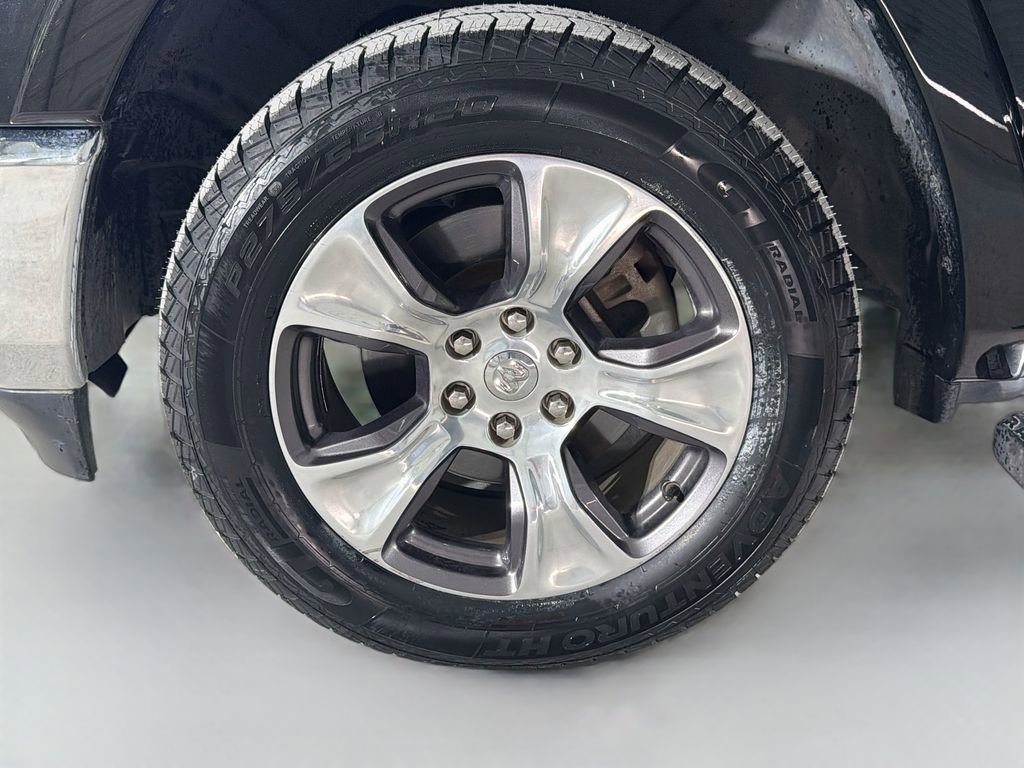 Used 2019 RAM 1500 Laramie AWD/4WD image 33