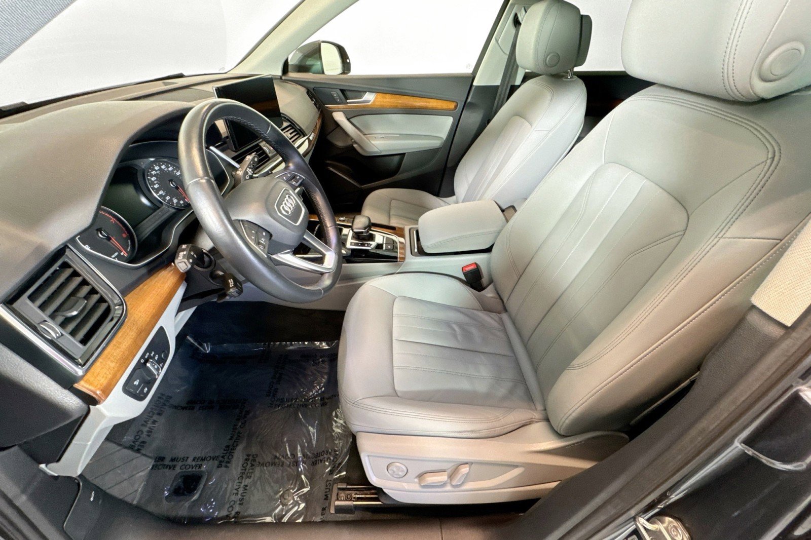 Used 2022 Audi Q5 2.0T Premium w/ Convenience Package image 18