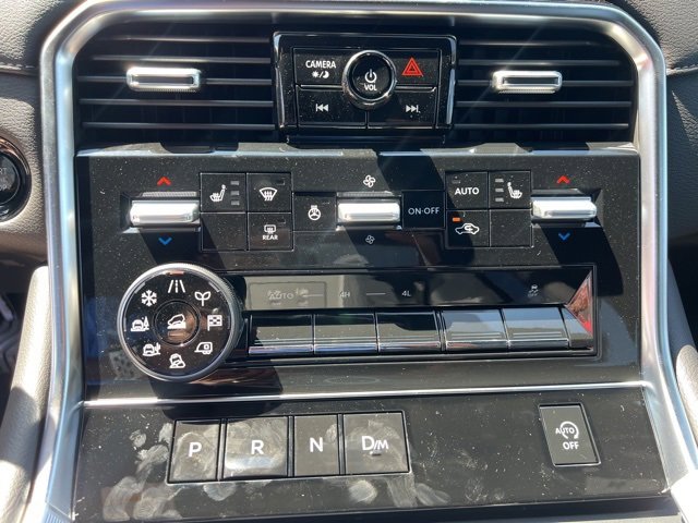 New 2026 Nissan Armada SL w/ Captain's Chari Seat Package image 16