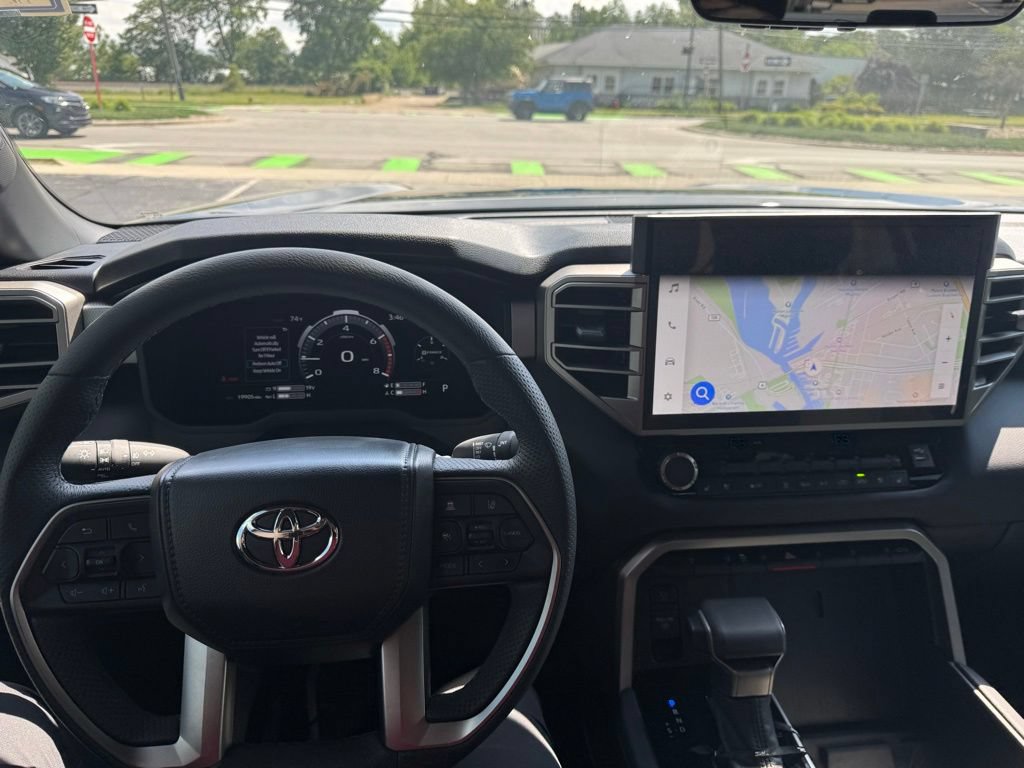 Used 2026 Toyota Tundra Limited AWD/4WD image 3