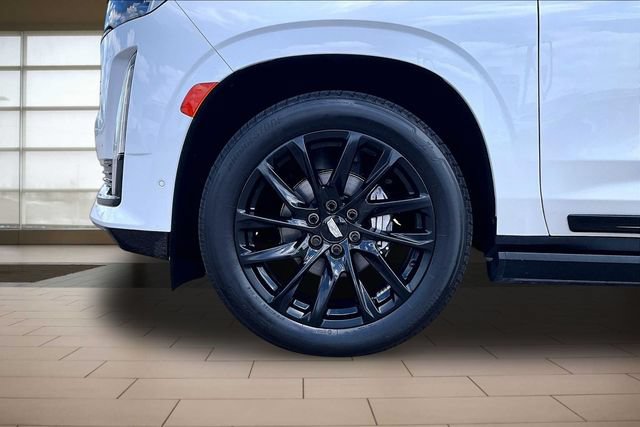 Used 2023 Cadillac Escalade ESV Sport Platinum w/ LPO, ONYX Package AWD/4WD image 8