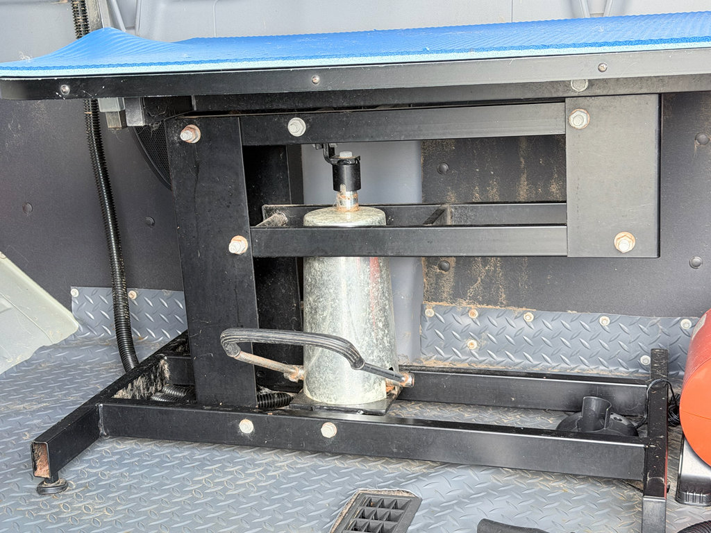 Used 2018 Ford Transit 350 XLT image 31