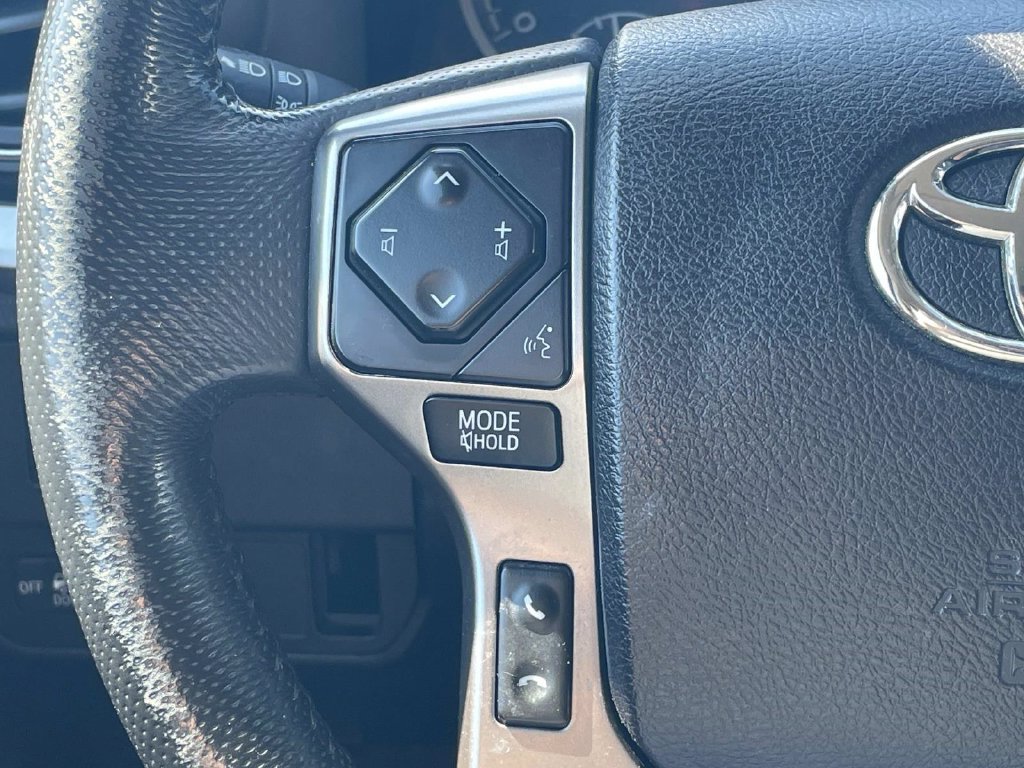 Used 2021 Toyota Tacoma SR5 AWD/4WD image 22