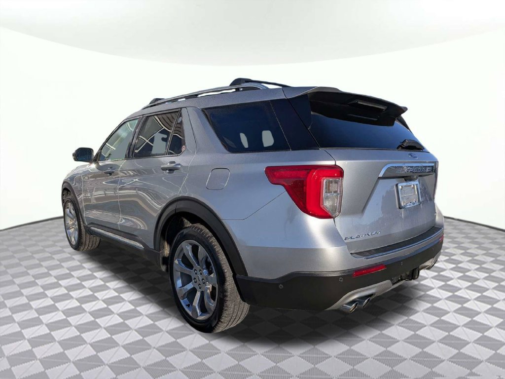 Used 2020 Ford Explorer Platinum w/ Premium Technology Package AWD/4WD image 3