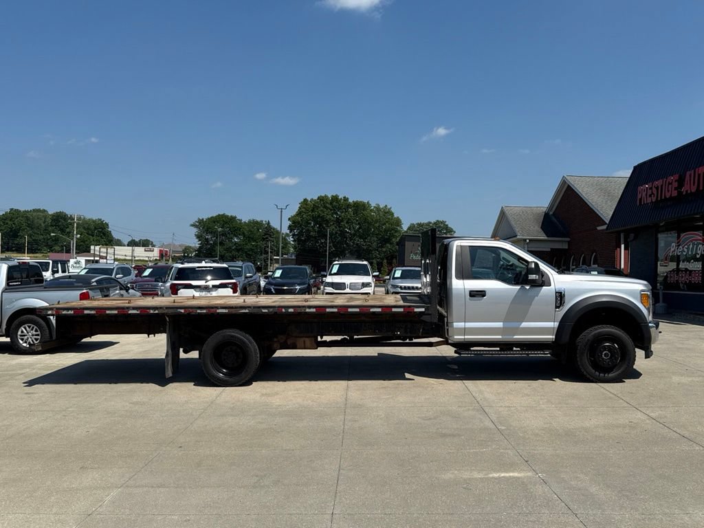 Used 2017 Ford F550 4x4 Regular Cab Super Duty image 11