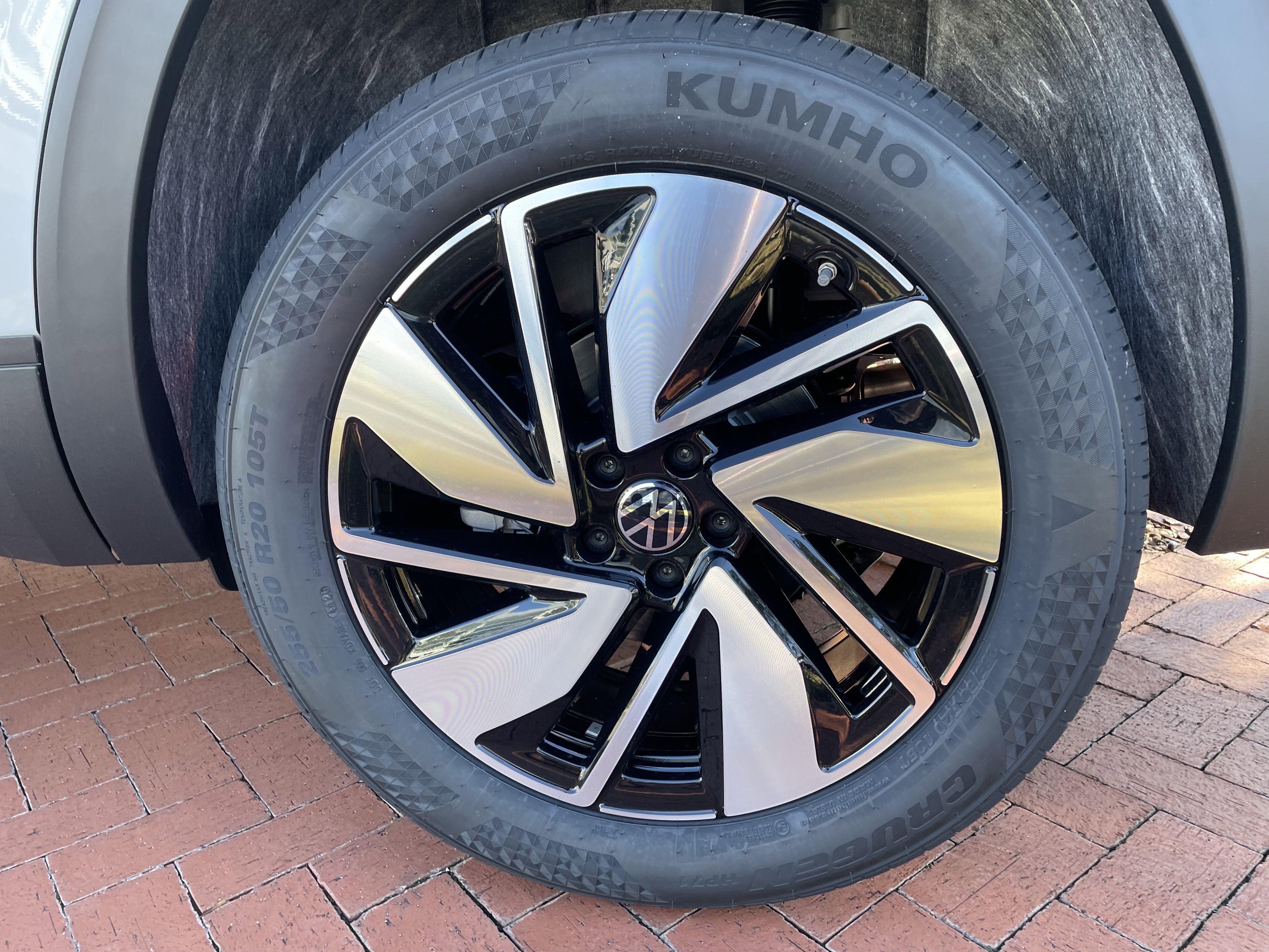 New 2026 Volkswagen Atlas SE image 8