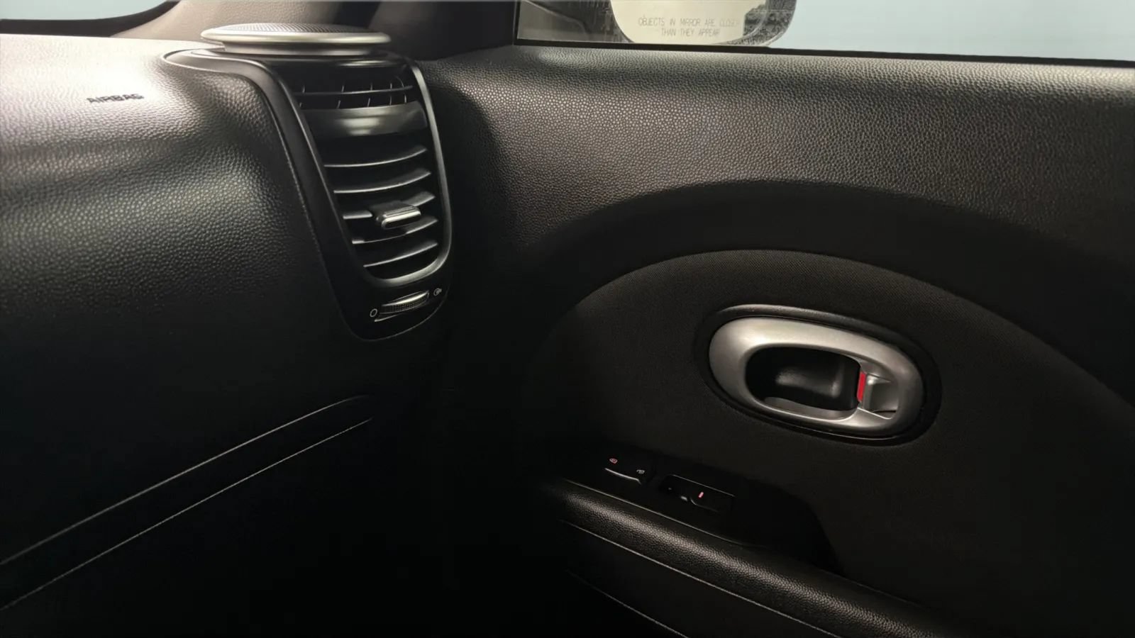 Used 2016 Kia Soul FWD image 16