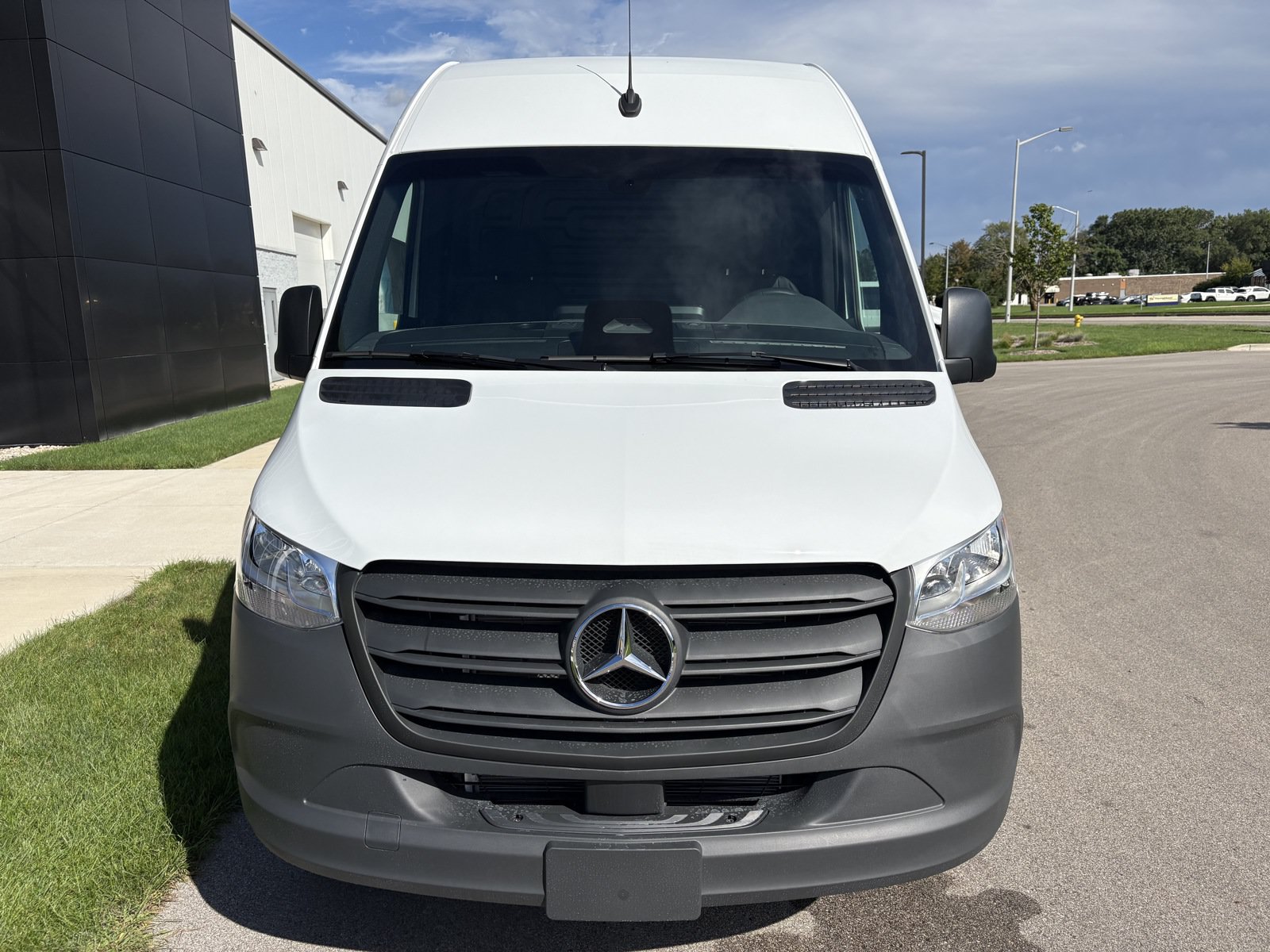 New 2026 Mercedes-Benz Sprinter 2500 image 3
