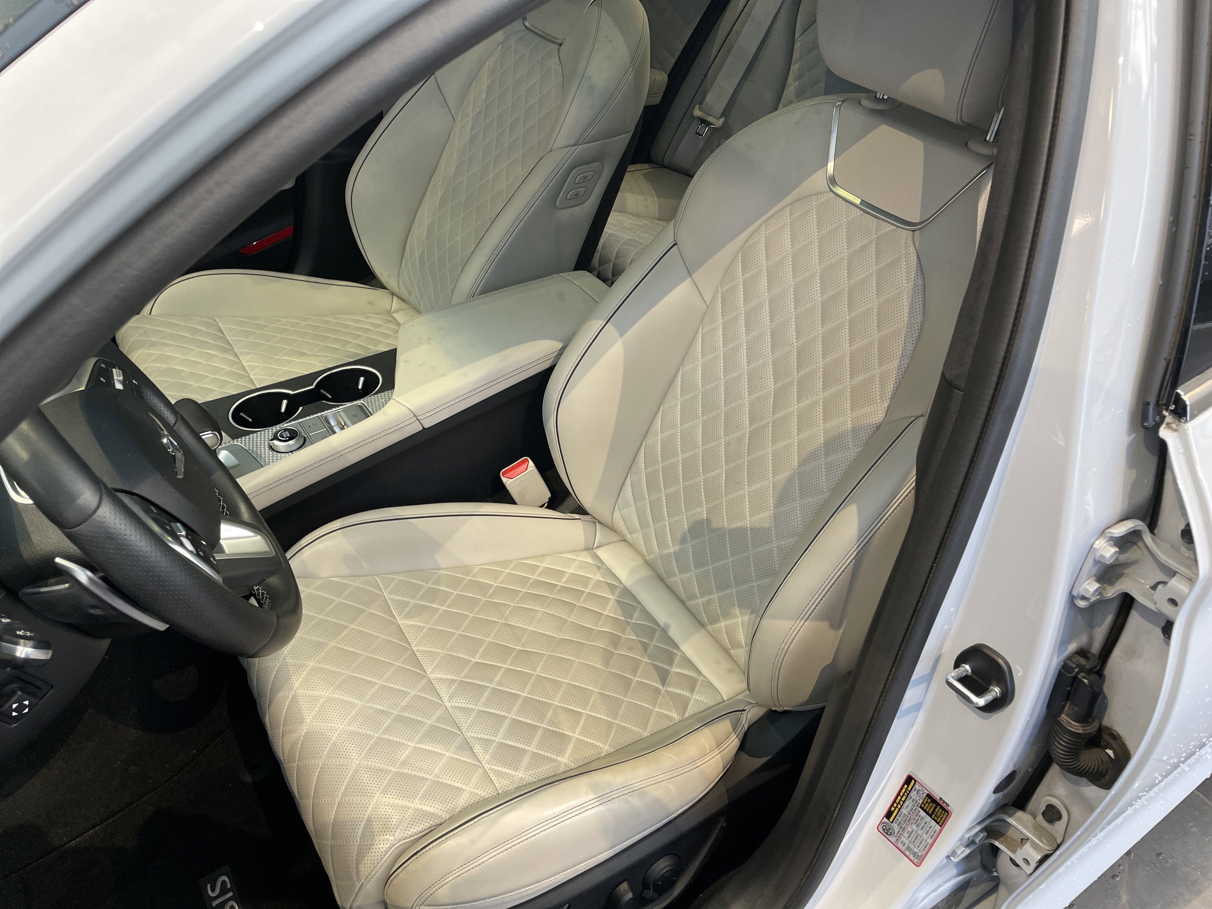 Used 2023 Genesis G70 3.3T w/ Sport Prestige Package RWD image 18