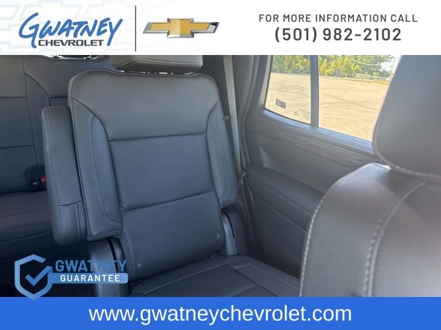 Used 2024 Chevrolet Tahoe Z71 w/ Luxury Package image 30