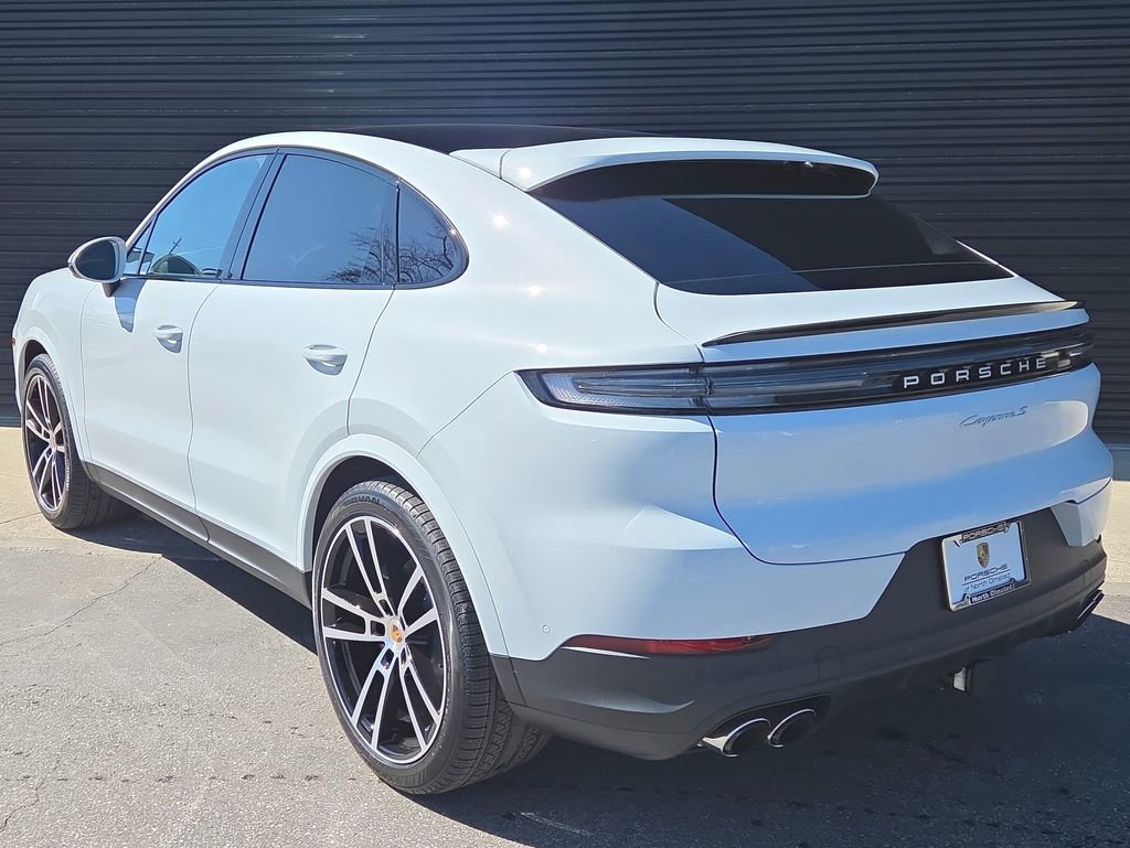 New 2026 Porsche Cayenne S image 3