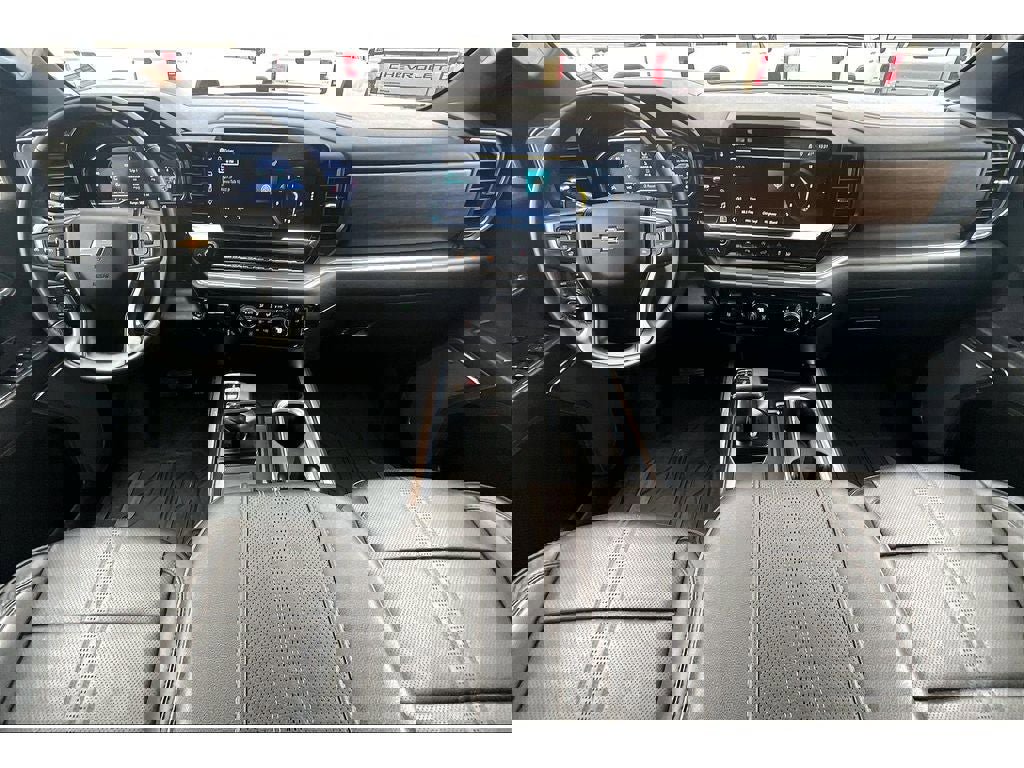 Used 2024 Chevrolet Silverado 1500 High Country w/ Technology Package image 16