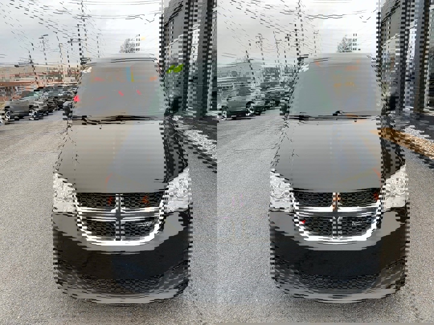 Used 2016 Dodge Grand Caravan SE w/ Quick Order Package 29E SE image 3