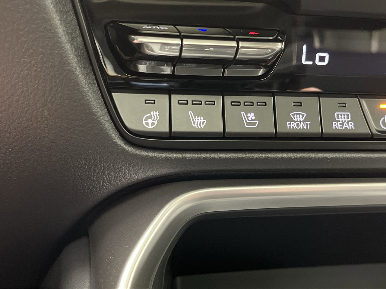 New 2026 MAZDA CX-90 Plug-In Hybrid w/Premium Sport AWD/4WD image 23