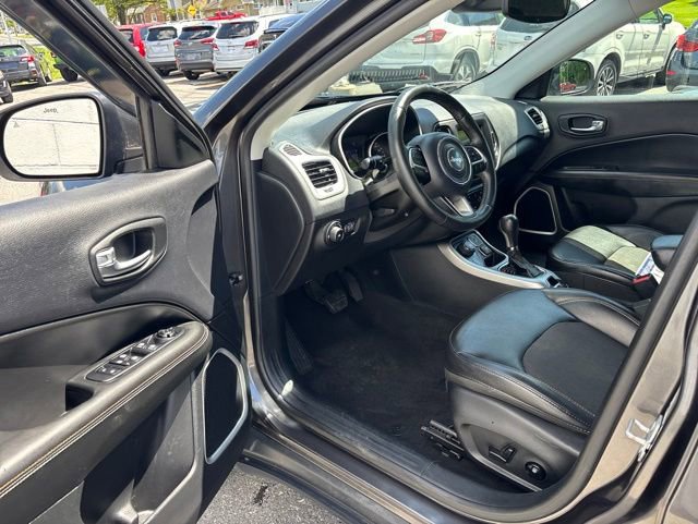 Used 2018 Jeep Compass Latitude w/ Popular Equipment Group AWD/4WD image 13
