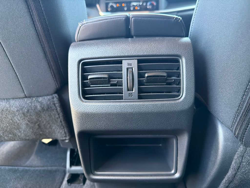 Certified 2025 Nissan Rogue S FWD image 21