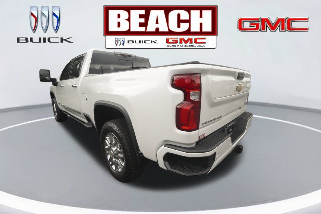 Used 2024 Chevrolet Silverado 2500 High Country w/ Technology Package AWD/4WD image 5