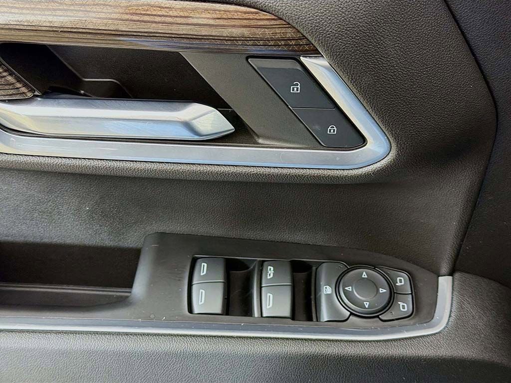 Used 2023 Chevrolet Silverado 1500 LT image 26