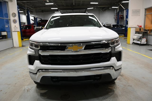 New 2026 Chevrolet Silverado 1500 LT image 2