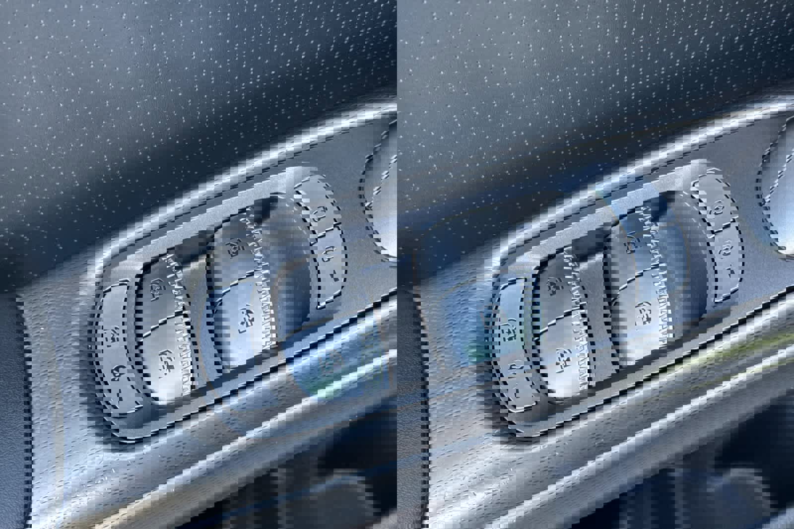 Used 2023 Genesis GV60 Advanced image 13