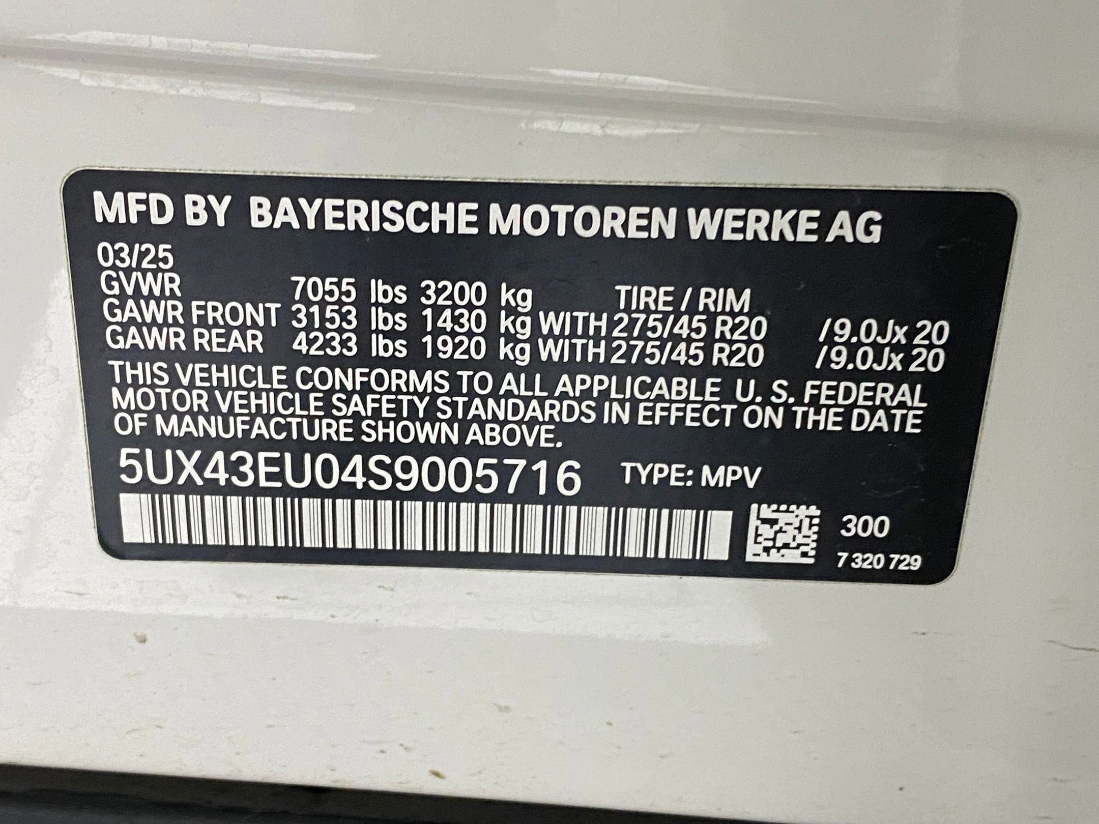 Used 2025 BMW X5 xDrive50e w/ Premium Package image 22