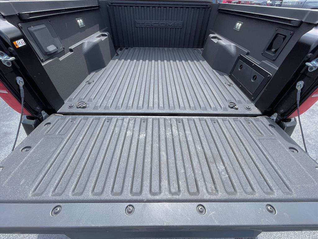 Used 2025 Toyota Tacoma TRD Pro w/ Tow Tech Package AWD/4WD image 7