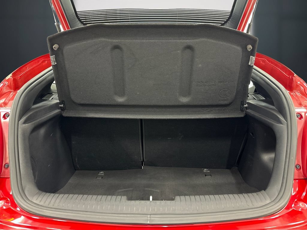 Used 2016 Hyundai Veloster w/ Option Group 02 FWD image 12