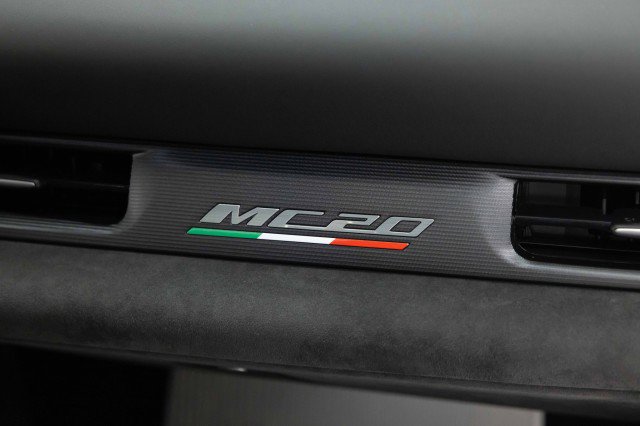 Used 2023 Maserati MC20 Coupe image 34