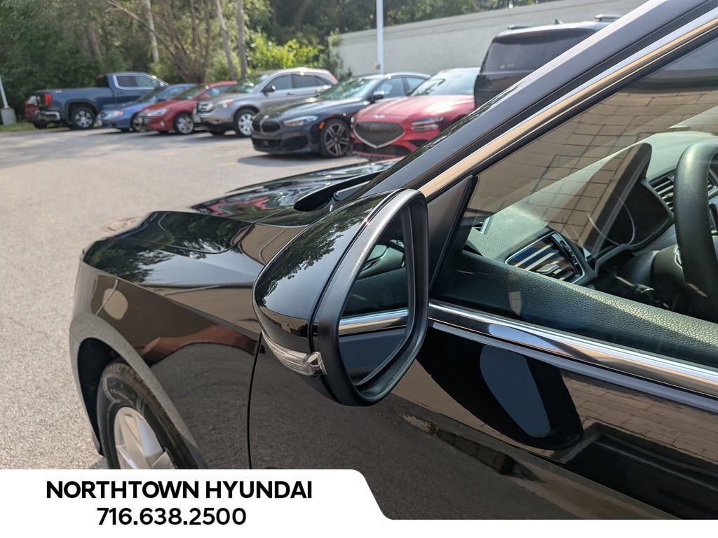 Used 2017 Volkswagen Passat 1.8T S FWD image 29