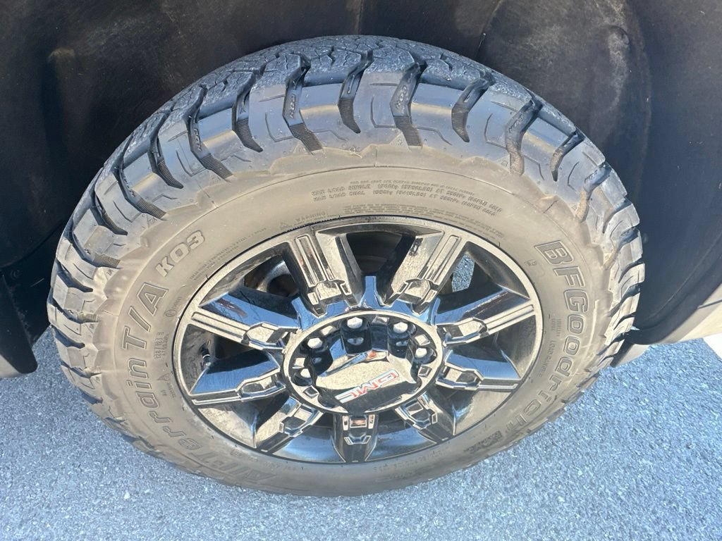 Used 2024 GMC Sierra 3500 AT4 w/ AT4 Premium Plus Package AWD/4WD image 13