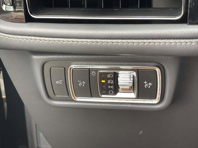 Used 2025 Lincoln Aviator Reserve w/ Illumination Package image 18