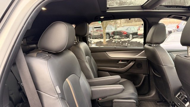 Used 2024 MAZDA CX-90 3.3 Turbo w/ Premium Plus Pkg image 6