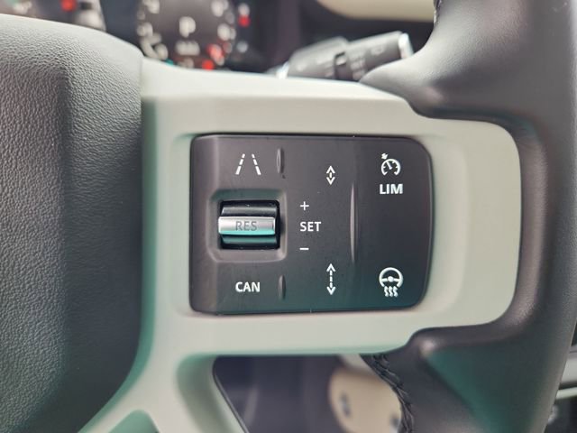 Used 2024 Land Rover Defender 110 X-Dynamic SE AWD/4WD image 18
