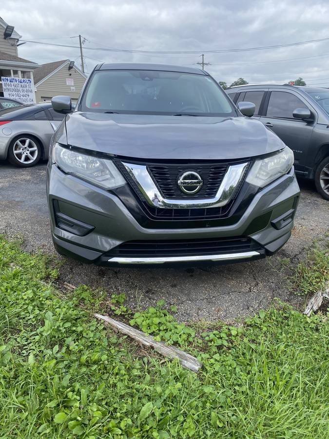 Used 2019 Nissan Rogue S AWD/4WD image 2