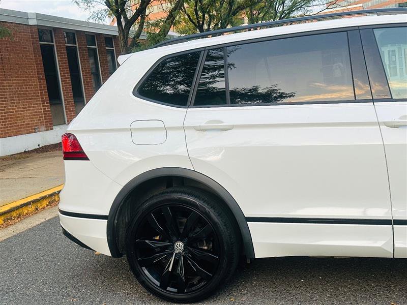 Used 2021 Volkswagen Tiguan SE R-Line image 7