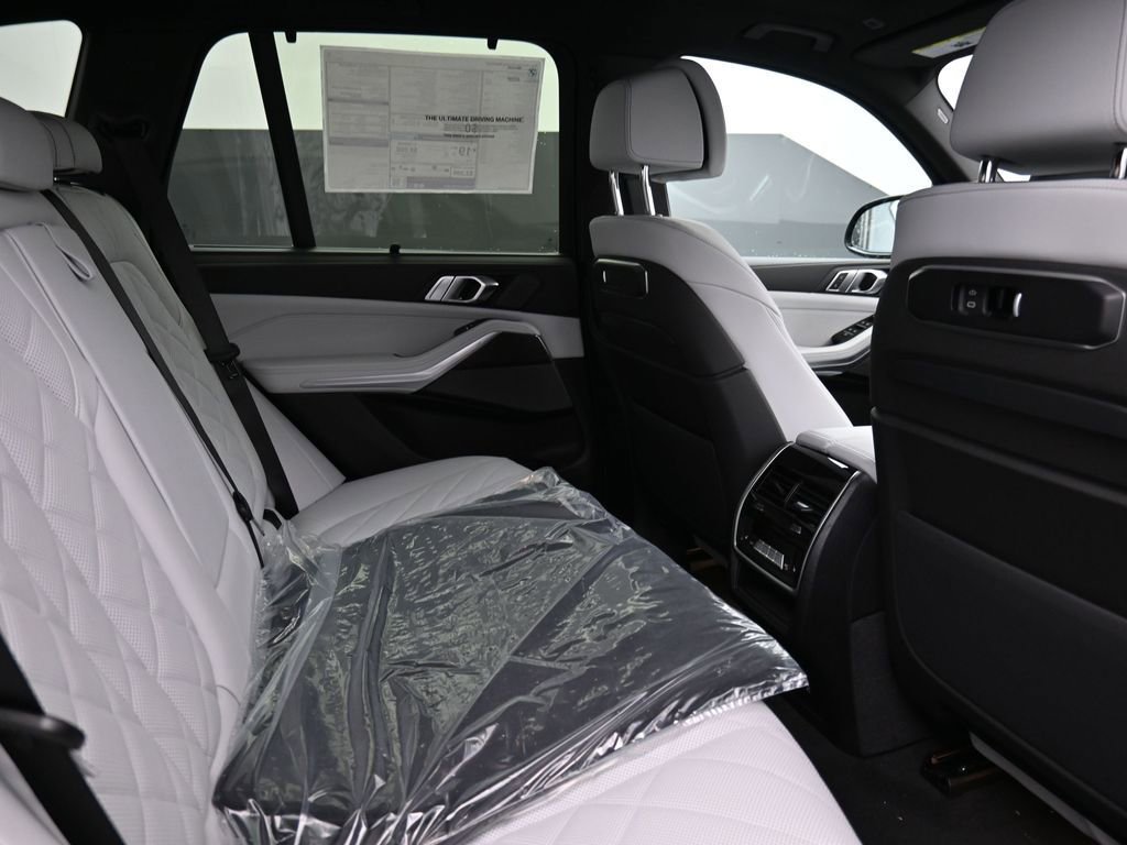 New 2026 BMW X5 M60i AWD/4WD image 21