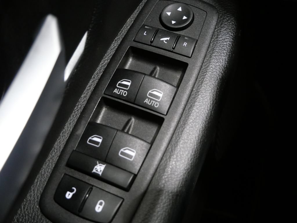 Used 2023 RAM 1500 Big Horn AWD/4WD image 12